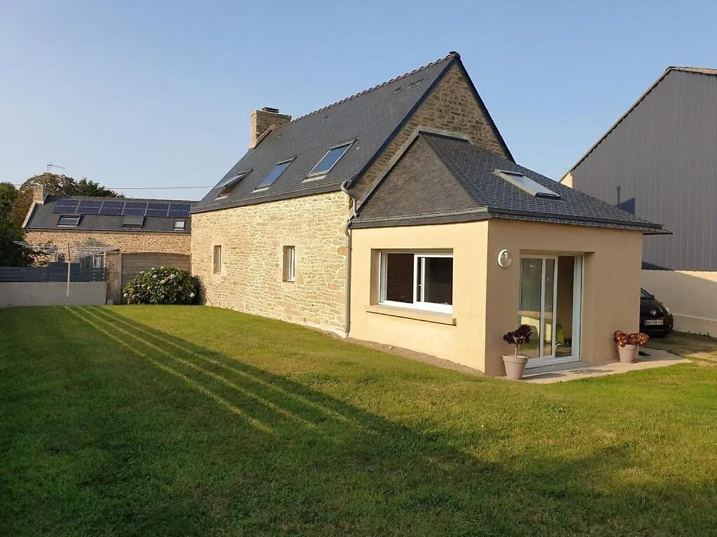 Le Gite De Penn Ar Roz Guiler-sur-Goyen 0*,  France